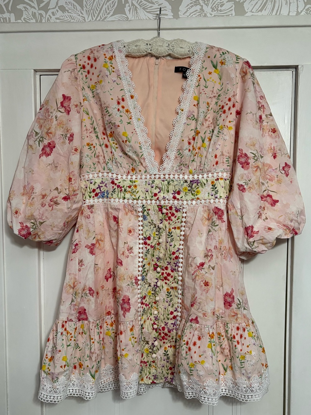 NWOT FORE Collection Floral Print Cotton Crochet Bubble Hem Sleeve Mini Dress - Picture 7 of 13